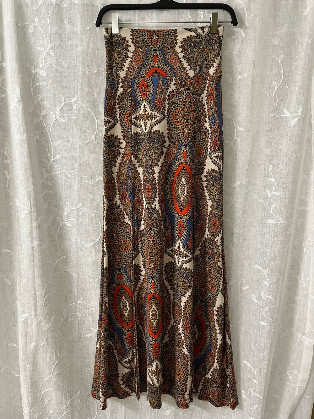 Aggie Paisley Print Maxi Skirt in Cream with Rust & Navy Accents Small
